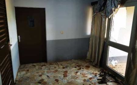 Kagbolodougou : Après que son domicile soit saccagé, le Sous-Préfet reçoit le soutien des autorités et cadres.