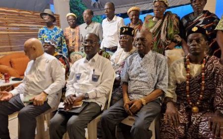 Réunion de concertation de la Communauté Baoulé tenue à la Résidence du Doyen Cowppli-Bony