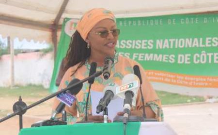 San-Pedro  / La ministre Nassénéba Touré aux femmes du district du Bas-Sassandra : '''je vous appelle à vous engager et à vous mobiliser pour votre autonomisation économique''