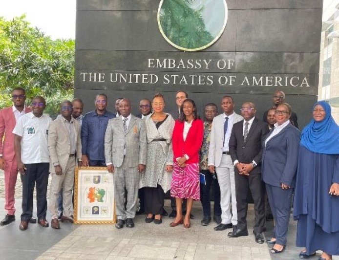 L'Ambassade des États-Unis célèbre les diplômés du programme de Master MCC en Côte d'Ivoire
