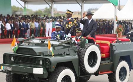 64ème anniversaire de l'Indépendance de la Côte d'Ivoire à Grand-Bassam: les défilés de 15 entités civiles et de 11 détachements militaires ont marqué les festivités
