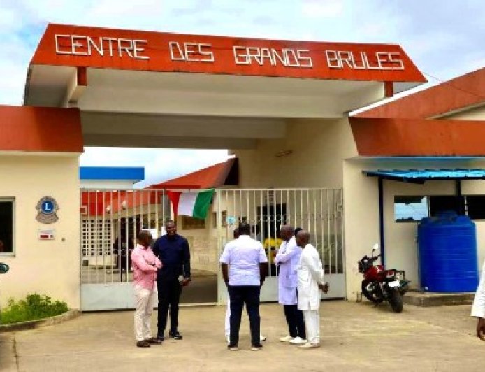 Centre des Grands Brûlés de Cocody: Des sinistrés reçoivent le soutien du gouvernement