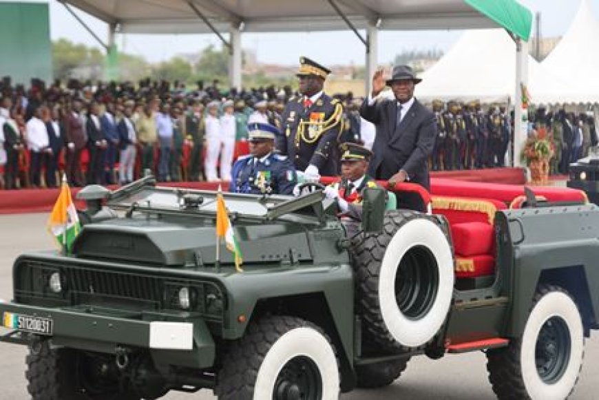 64ème anniversaire de l'Indépendance de la Côte d'Ivoire à Grand-Bassam: les défilés de 15 entités civiles et de 11 détachements militaires ont marqué les festivités