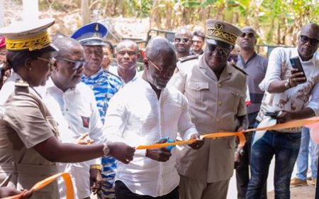 La Fondation ASHA finance une unité de transformation de manioc à Diangobo