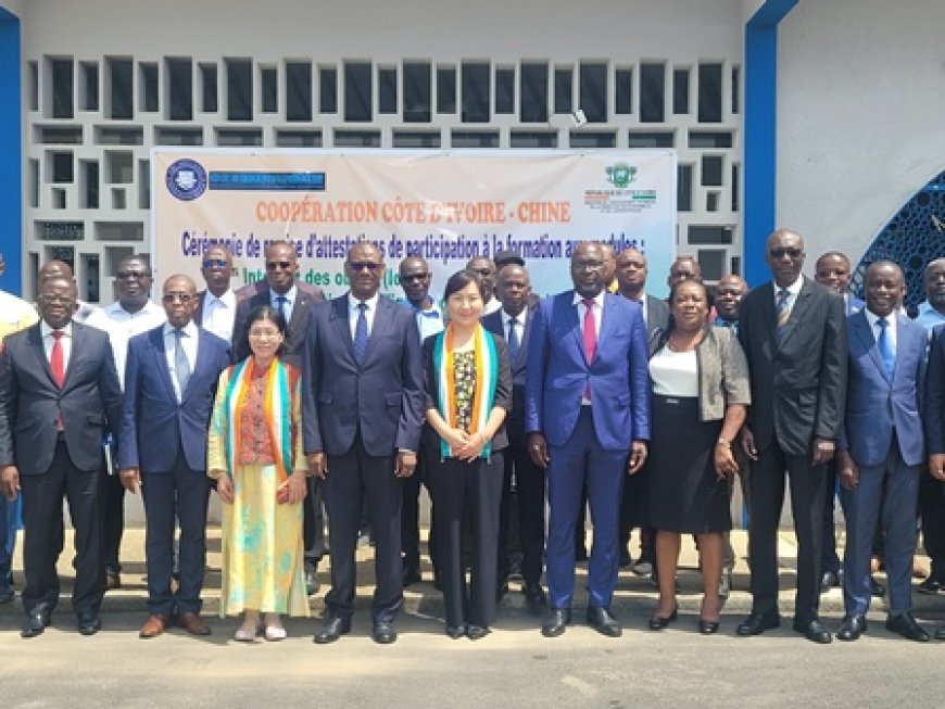 Remise d’attestations à 71 encadreurs et formateurs : un élan pour la formation professionnelle en Côte d’Ivoire