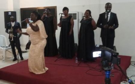 Soutien à l'évangélisation: Reconnaissance de Chantre Céline Organisation