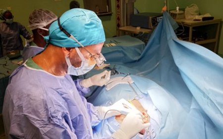 ICA/Coulisses d'une chirurgie de l’artère carotide :Lorsqu'un chirurgien révèle une stratégie simple pour prévenir les AVC