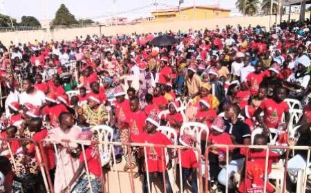 KORHOGO : LASS PR FAIT RÊVER PLUS DE 3 000 ENFANTS À L’ARBRE DE NOËL