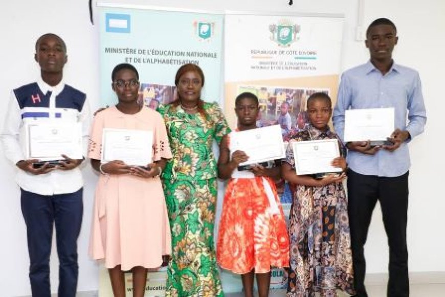 Prix National d'Excellence 2024 : la ministre Mariatou Koné encourage les lauréats à porter haut le flambeau de l'excellence