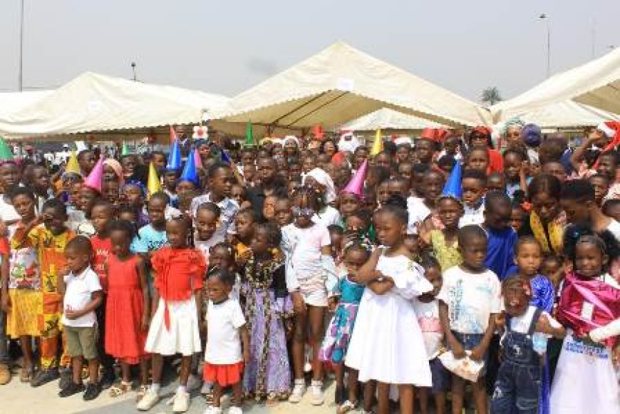 Abobo : La Magie de Noël illuminée par Kandia Camara