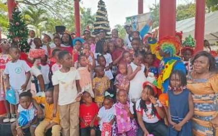 Journée de la Solidarité : Un arbre de Noël inédit pour les enfants handicapés