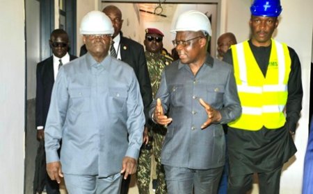 Le Vice-Président Tiémoko Meyliet Koné visite le chantier du futur CHR de Katiola