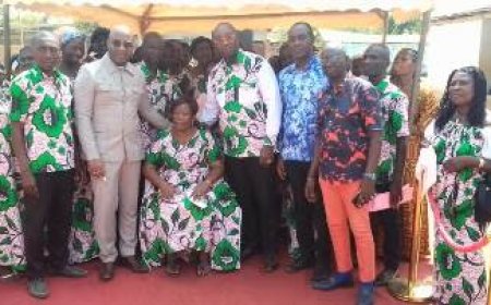 Akoupé / Investiture du bureau de l’Afb du quartier Jacqueville : Dr Gustave Aboua instruit les amazones pour la victoire d’Alassane Ouattara en 2025