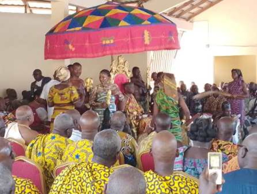 Sakassou / Présentation de vœux de nouvel an : Les 39 chefs canton du peuple baoulé chez le roi Nanan Kouakou Djè II