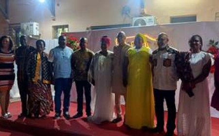 Séminaire de District sur l'Image Publique du Rotary : Une soirée home hospitality spéciale Saint Valentin pour les participant(e)s.