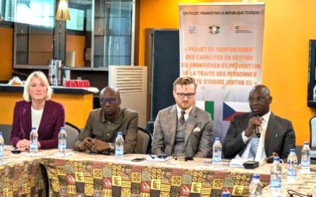 Fraude documentaire et à l'identité aux frontières ivoiriennes : la République tchèque renforce les capacités d’une douzaine d’experts-formateurs de la DST