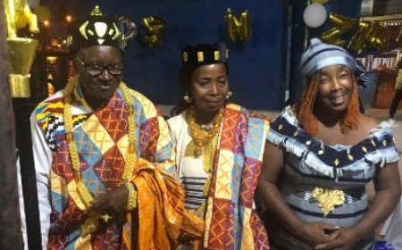 Le district autonome de  Yamoussoukro honore l'encadreur du parlement des enfants