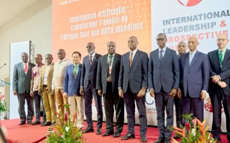 Intelligence artificielle et prospective : le ministre Sidi Touré exhorte l'Afrique à forger son propre destin numérique
