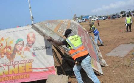 Affichage publicitaire : Amadou Coulibaly lance une vaste opération de démantèlement de 5 000 dispositifs irréguliers