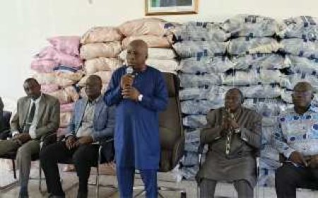 Albert Flindé renforce la cohésion sociale à travers un soutien aux communautés religieuses