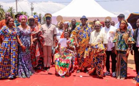 Cérémonie ADJE SILAS METCH CELEBRE NANAN ONCHRIN 1er AVEC LES FILLES ET FILS D’AMESSAN N’GSSANDON