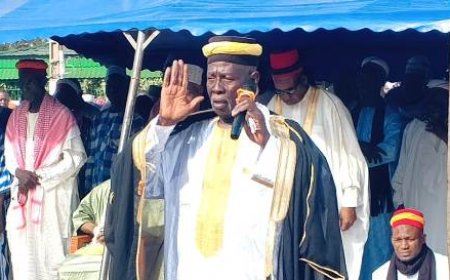 Séguéla célèbre le Ramadan dans un appel à la paix et à l'unité