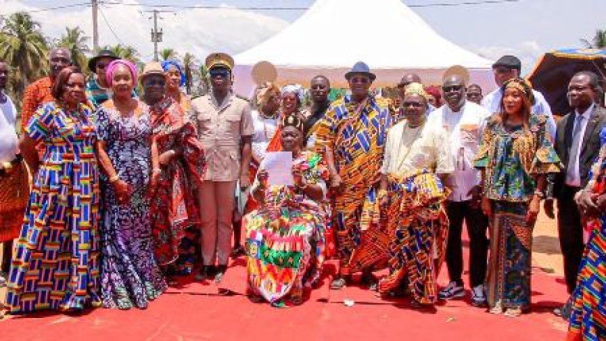 Cérémonie ADJE SILAS METCH CELEBRE NANAN ONCHRIN 1er AVEC LES FILLES ET FILS D’AMESSAN N’GSSANDON