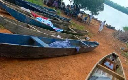 Drame à Tiaha : Le ministre délégué des Sports Adjé Silas Metch apporte son réconfort au village endeuillé