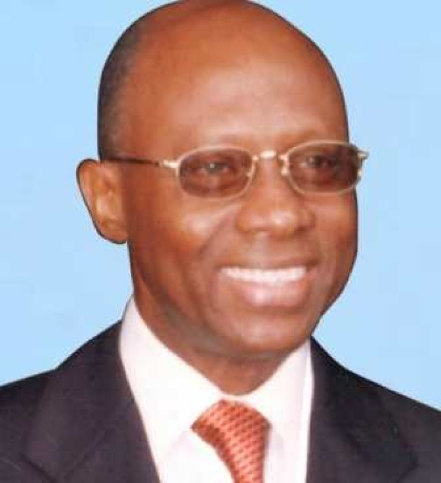 Hommage des anciens élèves de la promotion 1972-1976 à leur proviseur du Lycée Technique d'Abidjan, Monsieur KOUME MALAN LEON