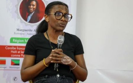 Avant-Première du SILA 2025/Rencontre littéraire à l'UFHB : Marguerite Abouet partage son expérience avec les étudiants