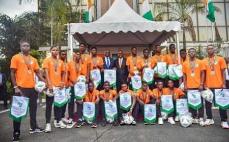 Qualifications coupe du monde u17 : Les sélections U17  féminine et masculine ivoiriennes honorées par la FIF et l'État
