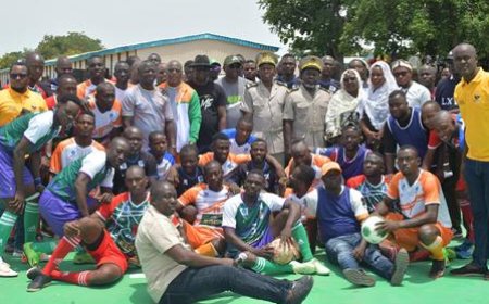 Kani célèbre l’AMVA, champion de la ligue du Woroba du Maracana