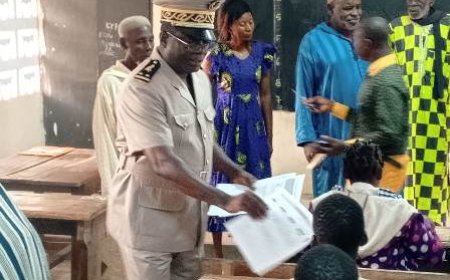 Séguéla : Le sous-préfet Abel Nemlin lance les épreuves écrites du CEPE à Siana