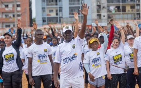 Marathon des Femmes de Yopougon: Le Maire communie avec les femmes