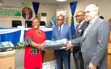 Enseignement technique et professionnel : Le ministre N'Guessan Koffi dote ses 35 directions régionales et le CFPT de Tengréla d'équipements informatiques