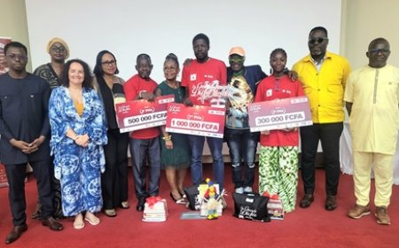 Finale  grande dictée 2025 : Alpha Blondy lit, les candidats écrivent, Dao Adama gagne