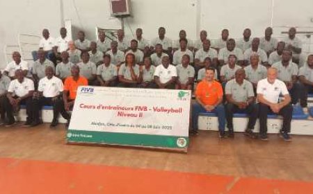 Volley-ball : Plus de 30 entraîneurs africains formés aux  cours de niveau 2 de la fivb à abidjan