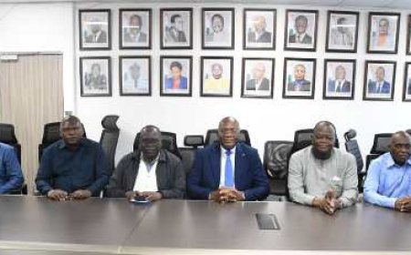 Visite de courtoisie de journalistes sportifs retraités auprès du ministre des Sports