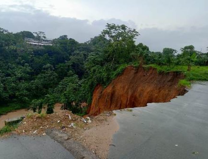 Abobo PK18 : un ravin géant menace la cité Concorde, l’État à la rescousse