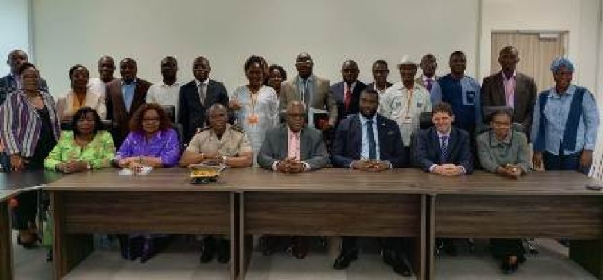 Projet PASSAGE : La Côte d’Ivoire et le Canada unis pour les droits sexuels et reproductifs des jeunes filles