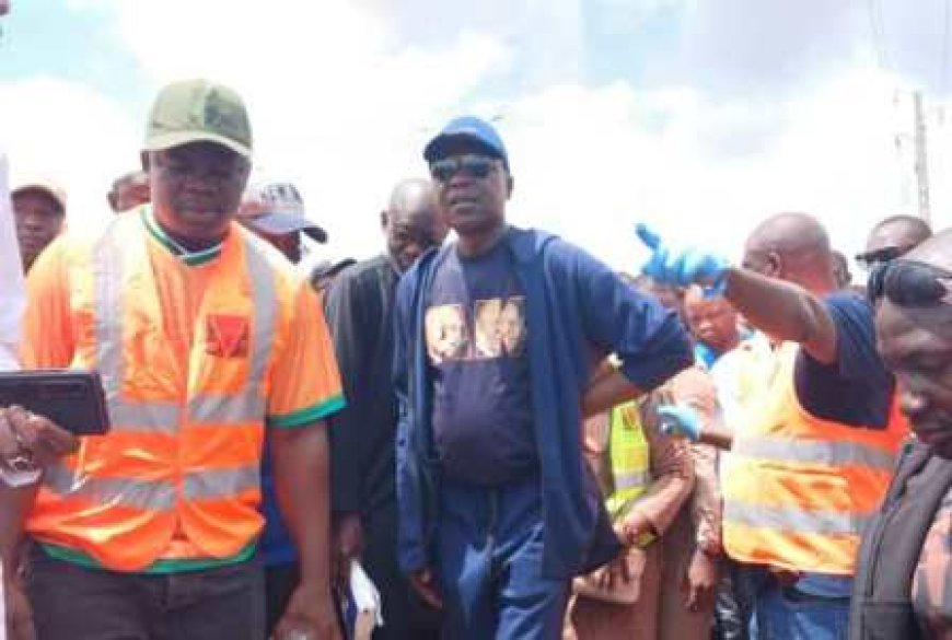 Salubrité à Bouaké : Balais en main, le maire Amadou Koné mène la lutte