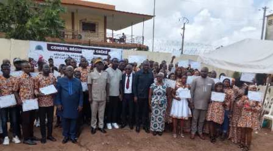 Gbêkê / Insertion socioprofessionnelle : 300 jeunes formés grâce au Conseil régional