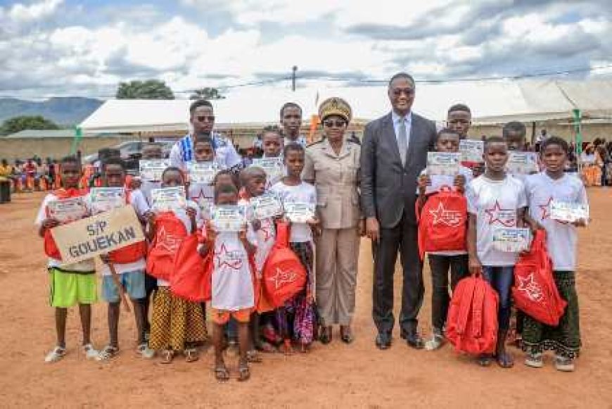 Promotion de l'excellence: Le Ministre Moussa Sanogo récompense près de 300 écoliers du Bafing