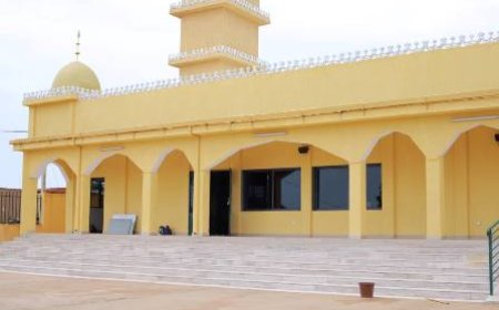 SINEMATIALI : Un cadre offre une mosquée à la communauté musulmane