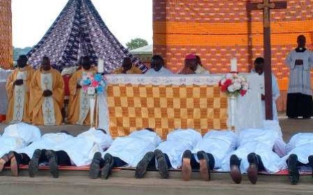 Séguéla : Le Diocèse d’Odienné a célébré l'ordination de 5 prêtes et 8 diacres