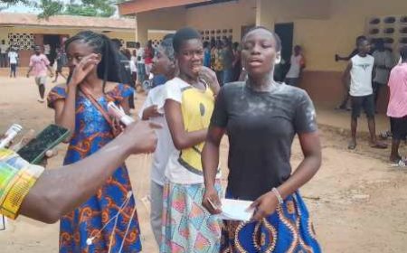 OURAGAHIO – BAC 2025 : Le Lycée Municipal enregistre de belles performances malgré des résultats contrastés