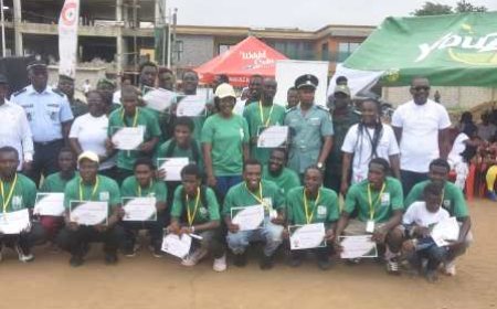 Planting d’arbres à Bessikoi Oasis : Le syndic reverdit la cité