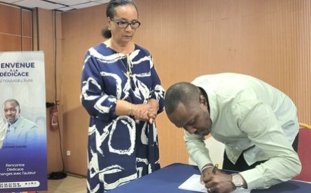 Dédicace du livre SEXY : une réponse à la crise des repères spirituels selon Divine David