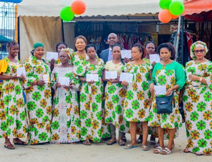 Treichville : 60 femmes reçoivent leurs parchemins après 9 mois de formation