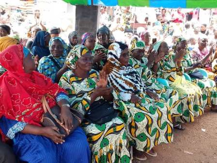 Bouaké / Autonomisation des femmes : l’honorable Paul Dakuyo promet un appui concret aux femmes du marché de Kôkô